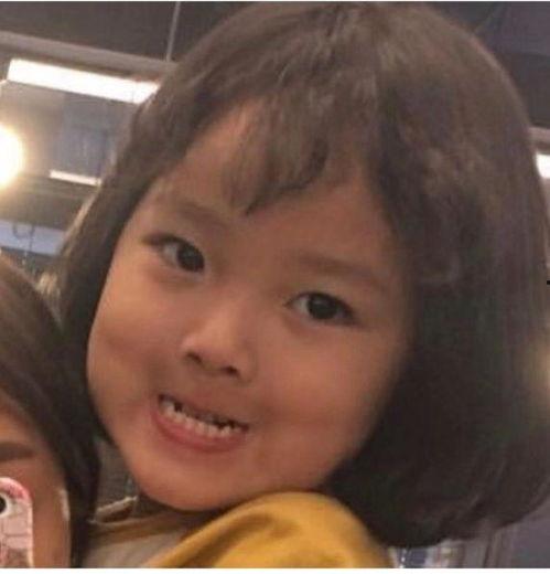 女性吃瓜博主,揭秘女性吃瓜博主的魅力与影响力