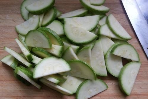 葫芦瓜能蒸吃吗,蒸煮皆宜，营养美味