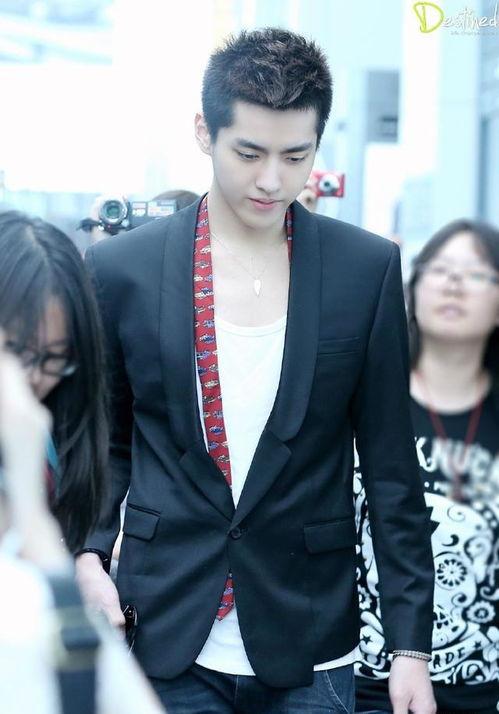 表哥吃瓜剧情介绍,揭秘娱乐圈背后的秘密风云