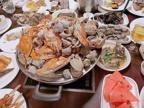 吃海鲜吃瓜,尽享夏日美味时光