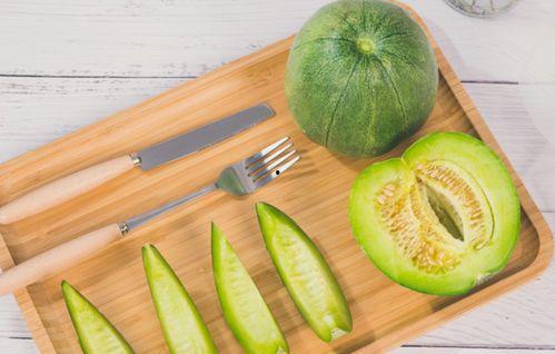 围观吃瓜画面,揭秘网络热议背后的真相