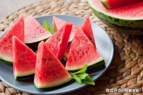 吊箱吃瓜,一场别开生面的夏日盛宴